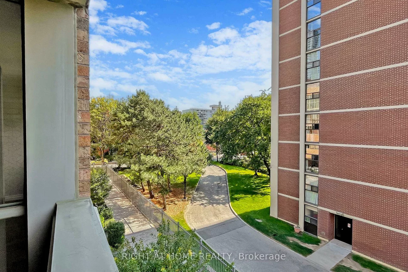 60, Homewood, Cabbagetown-South St. James Town, Toronto
