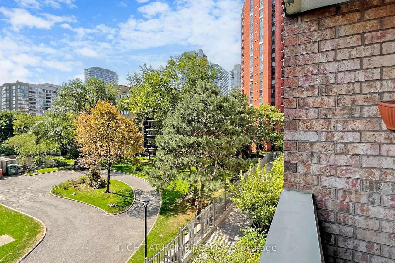 60, Homewood, Cabbagetown-South St. James Town, Toronto