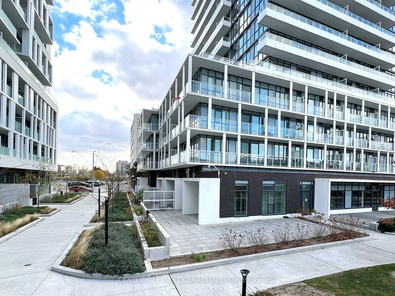 180, Fairview Mall, Don Valley Village, Toronto