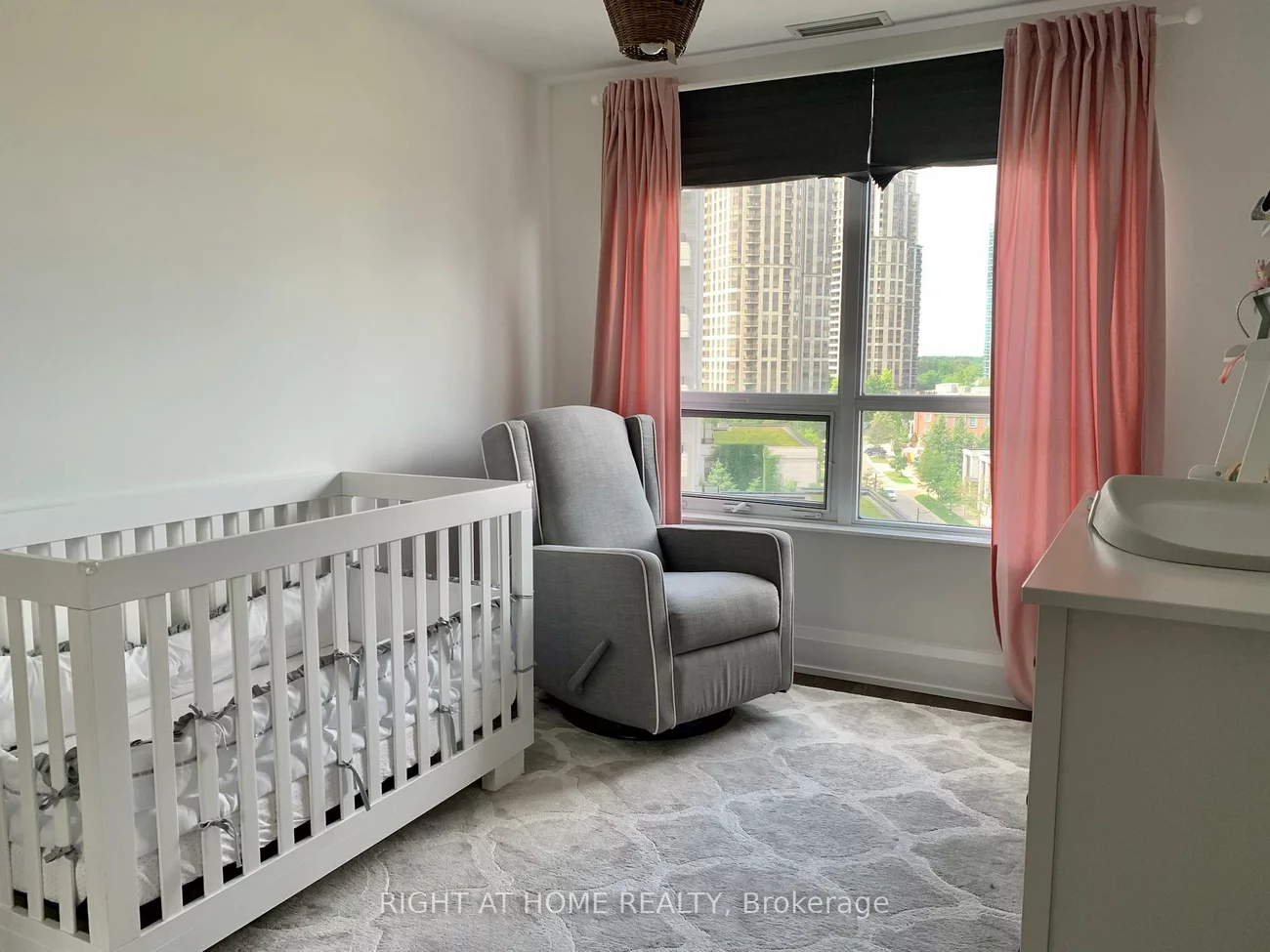 120, Harrison Garden, Willowdale East, Toronto