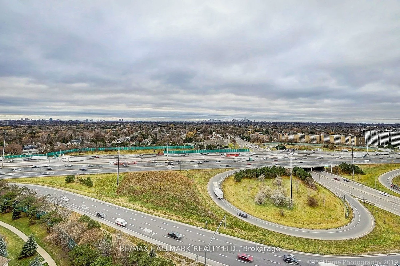 18, Kenaston, Bayview Village, Toronto
