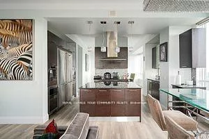 21, Balmuto, Bay Street Corridor, Toronto