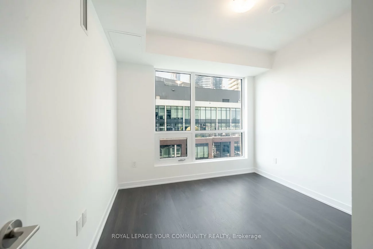21, Balmuto, Bay Street Corridor, Toronto