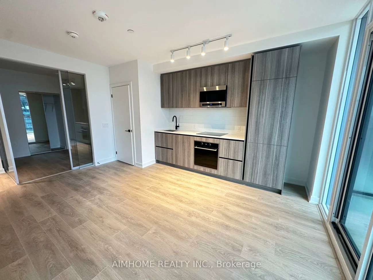117, Broadway, Mount Pleasant East, Toronto