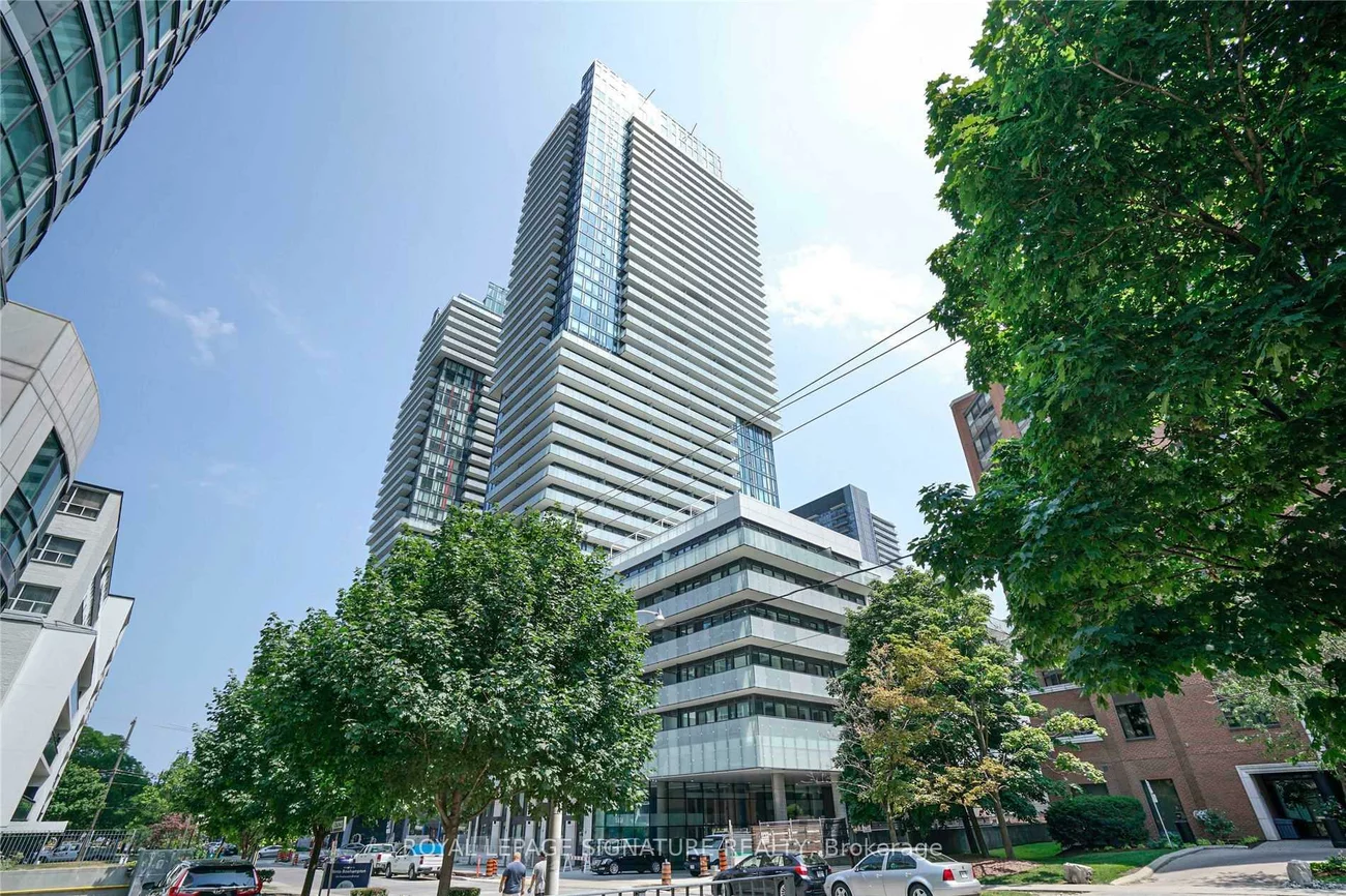 161, Roehampton, Mount Pleasant West, Toronto