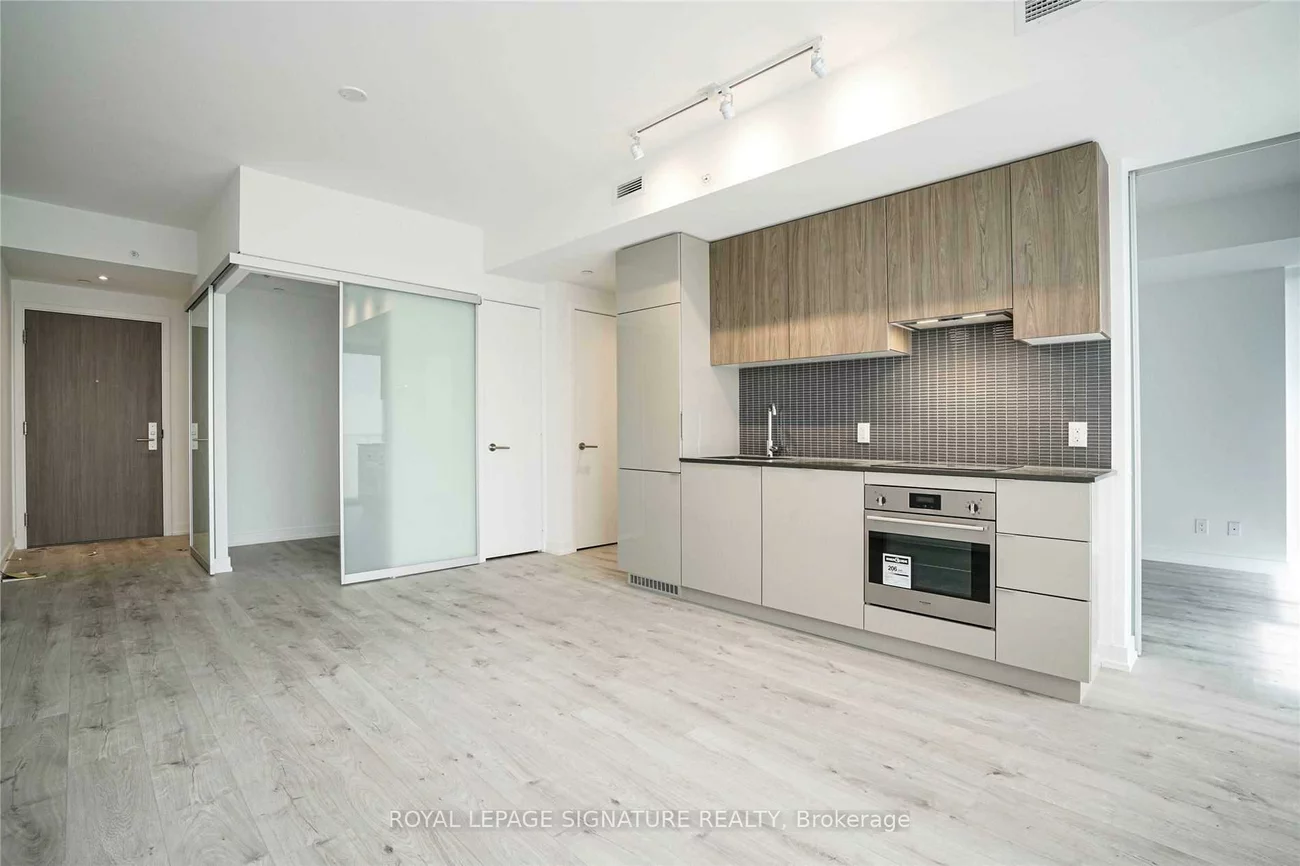 161, Roehampton, Mount Pleasant West, Toronto