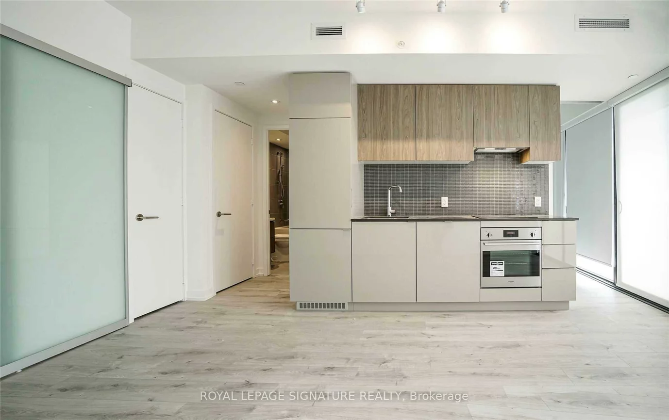 161, Roehampton, Mount Pleasant West, Toronto