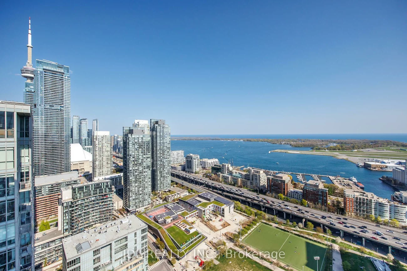21, Iceboat, Waterfront Communities C1, Toronto
