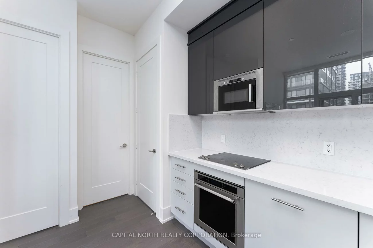 330, Richmond, Waterfront Communities C1, Toronto