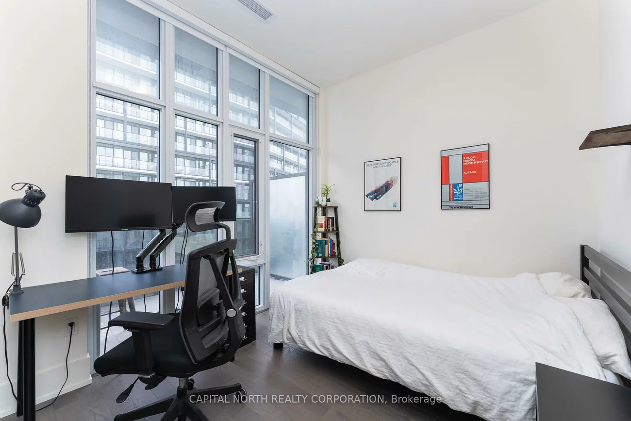 330, Richmond, Waterfront Communities C1, Toronto