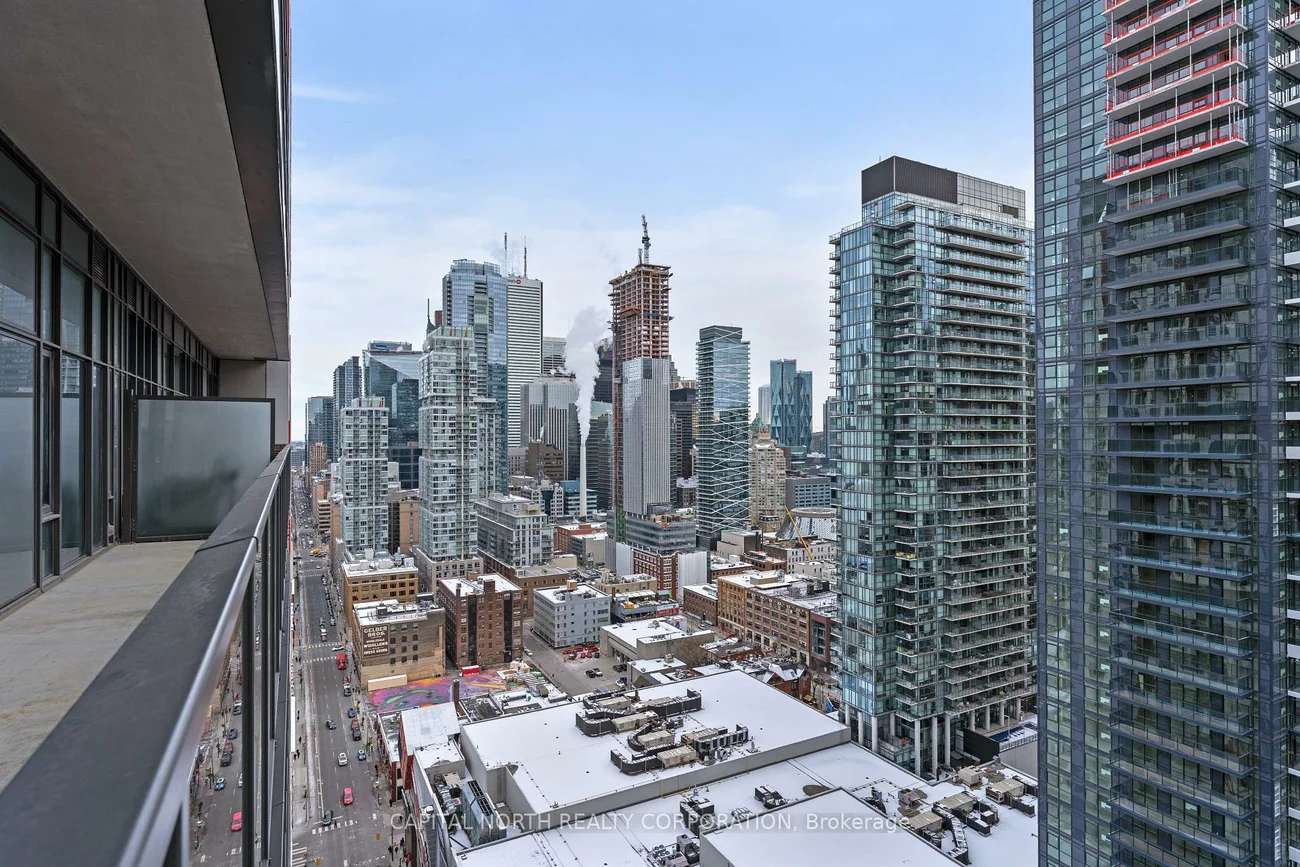 330, Richmond, Waterfront Communities C1, Toronto