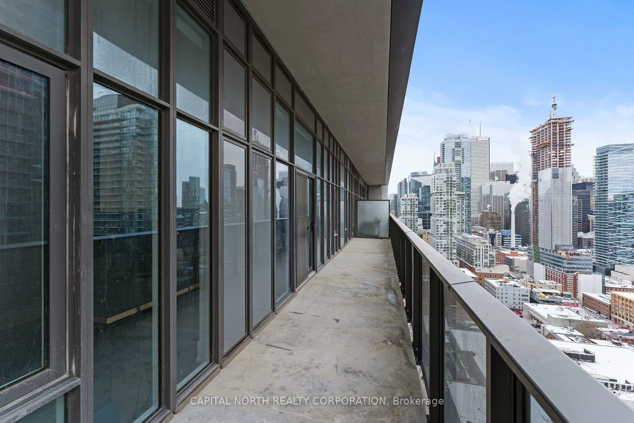 330, Richmond, Waterfront Communities C1, Toronto
