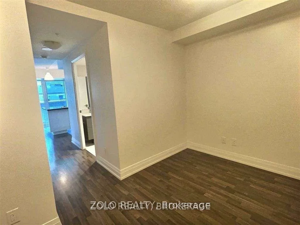 555, Wilson, Clanton Park, Toronto