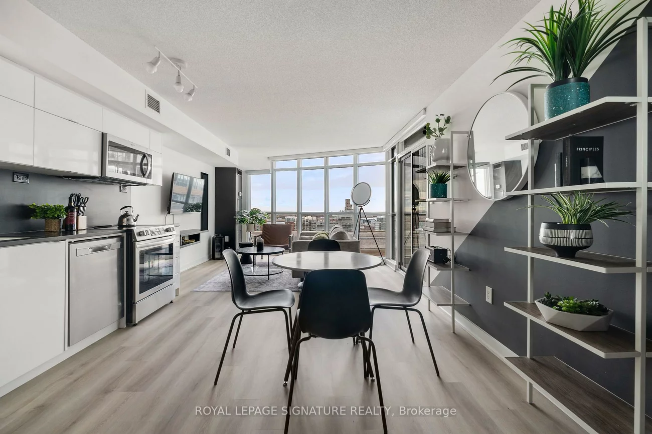 21, Iceboat, Waterfront Communities C1, Toronto