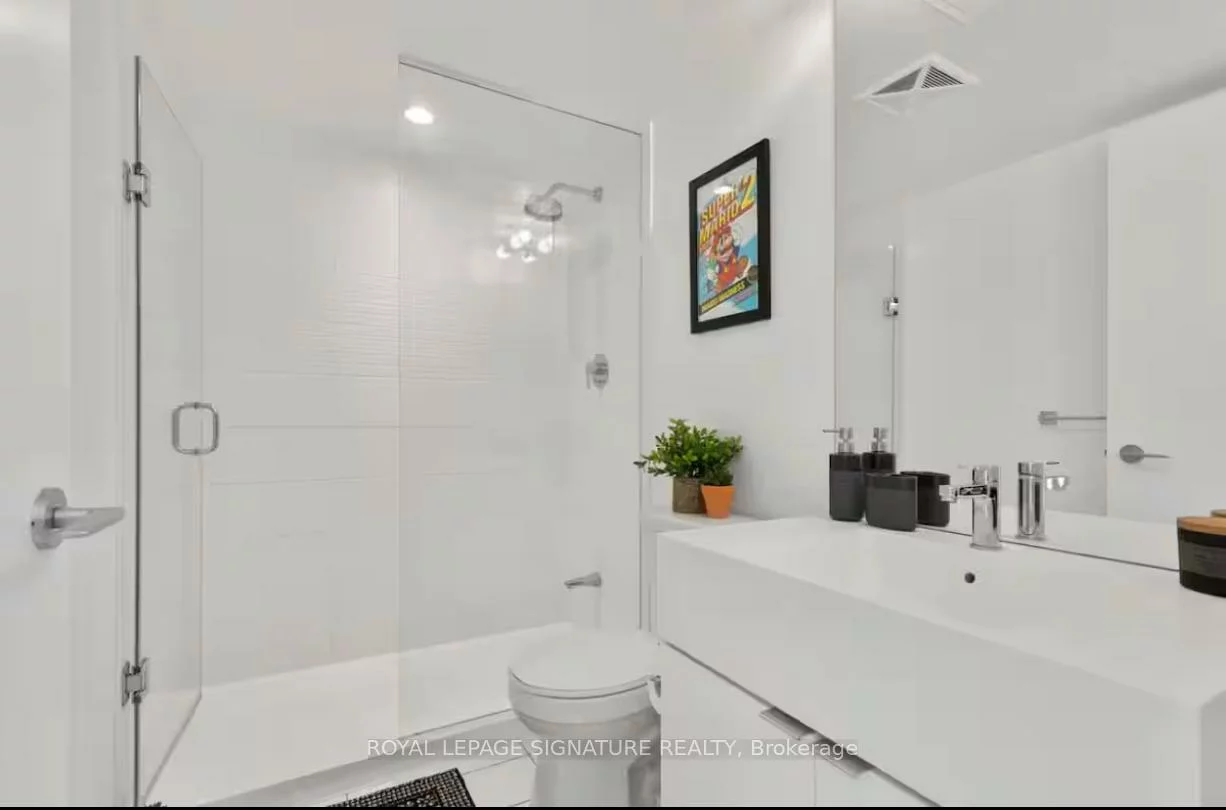 21, Iceboat, Waterfront Communities C1, Toronto
