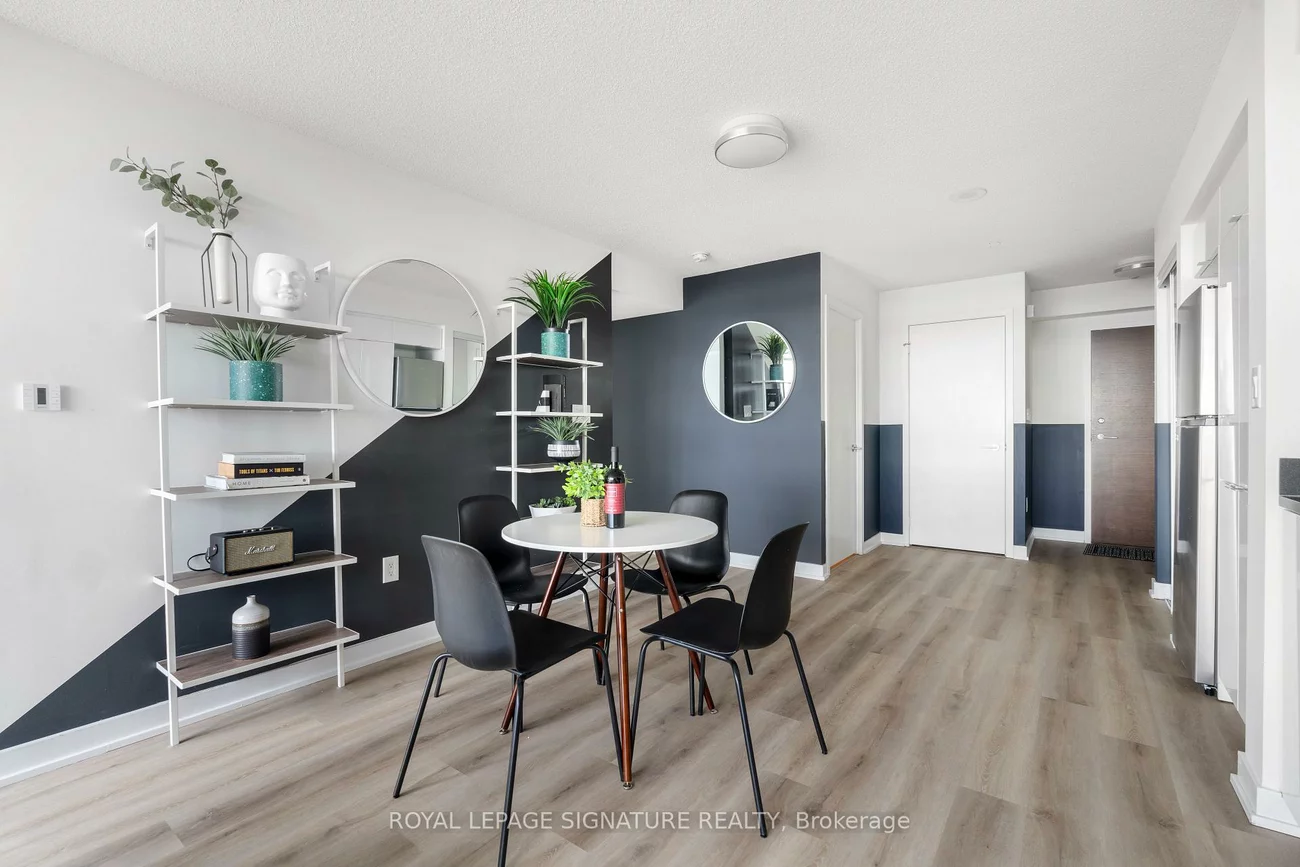21, Iceboat, Waterfront Communities C1, Toronto