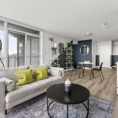 21, Iceboat, Waterfront Communities C1, Toronto