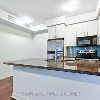 13, Oak, Regent Park, Toronto