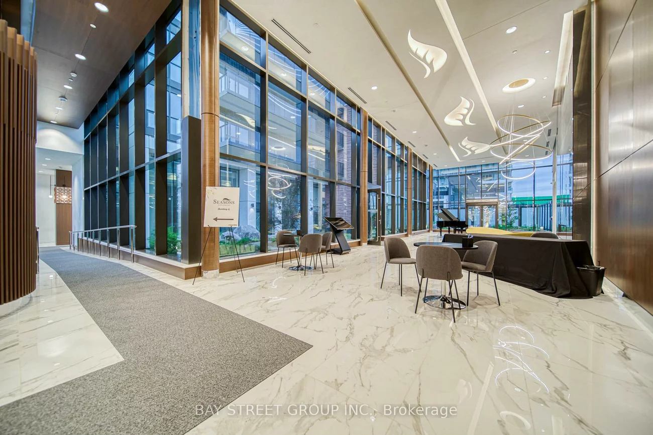 95, Mcmahon, Bayview Village, Toronto