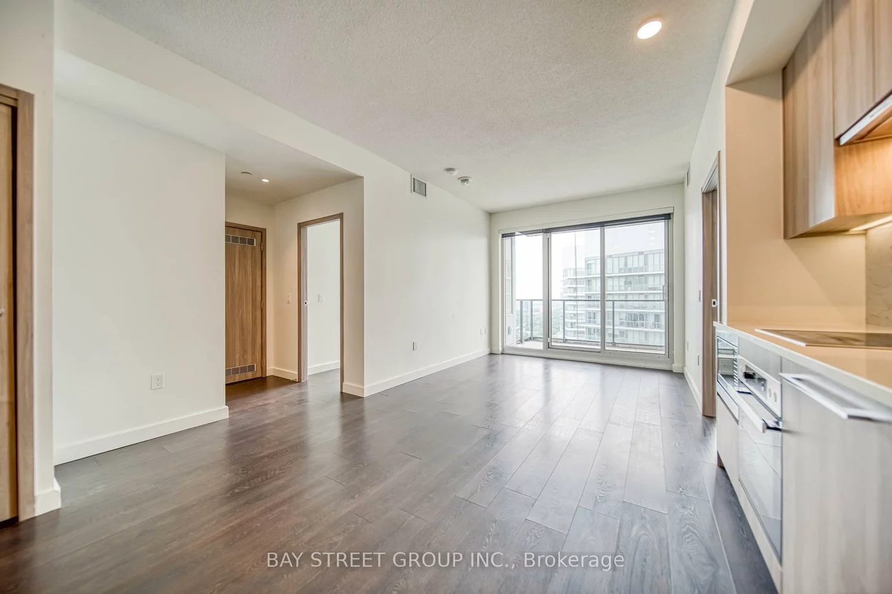 95, Mcmahon, Bayview Village, Toronto