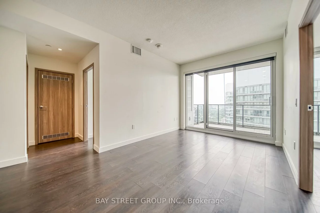 95, Mcmahon, Bayview Village, Toronto