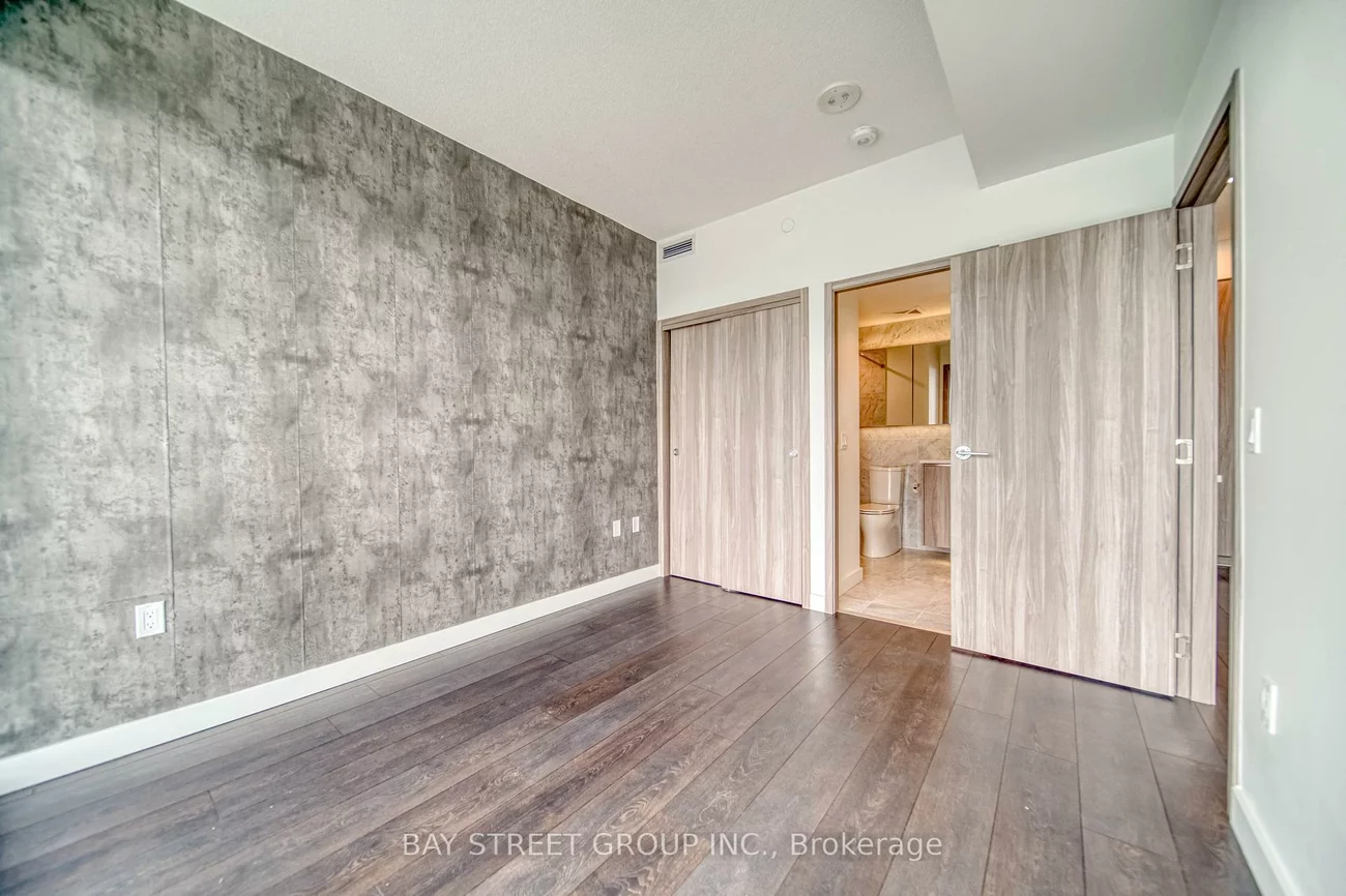 95, Mcmahon, Bayview Village, Toronto