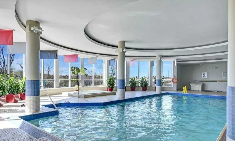 2, REAN, Bayview Village, Toronto