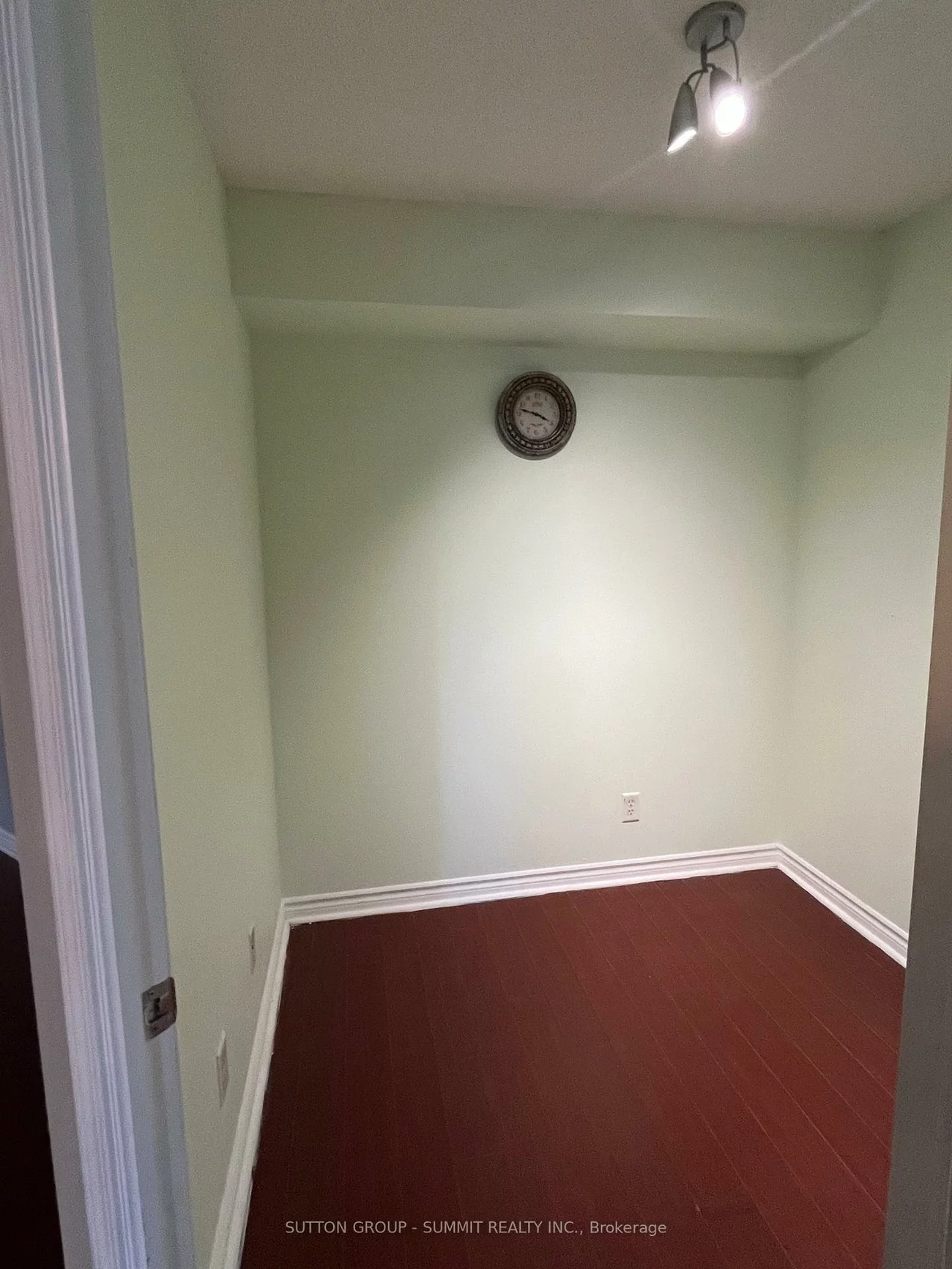 2, REAN, Bayview Village, Toronto