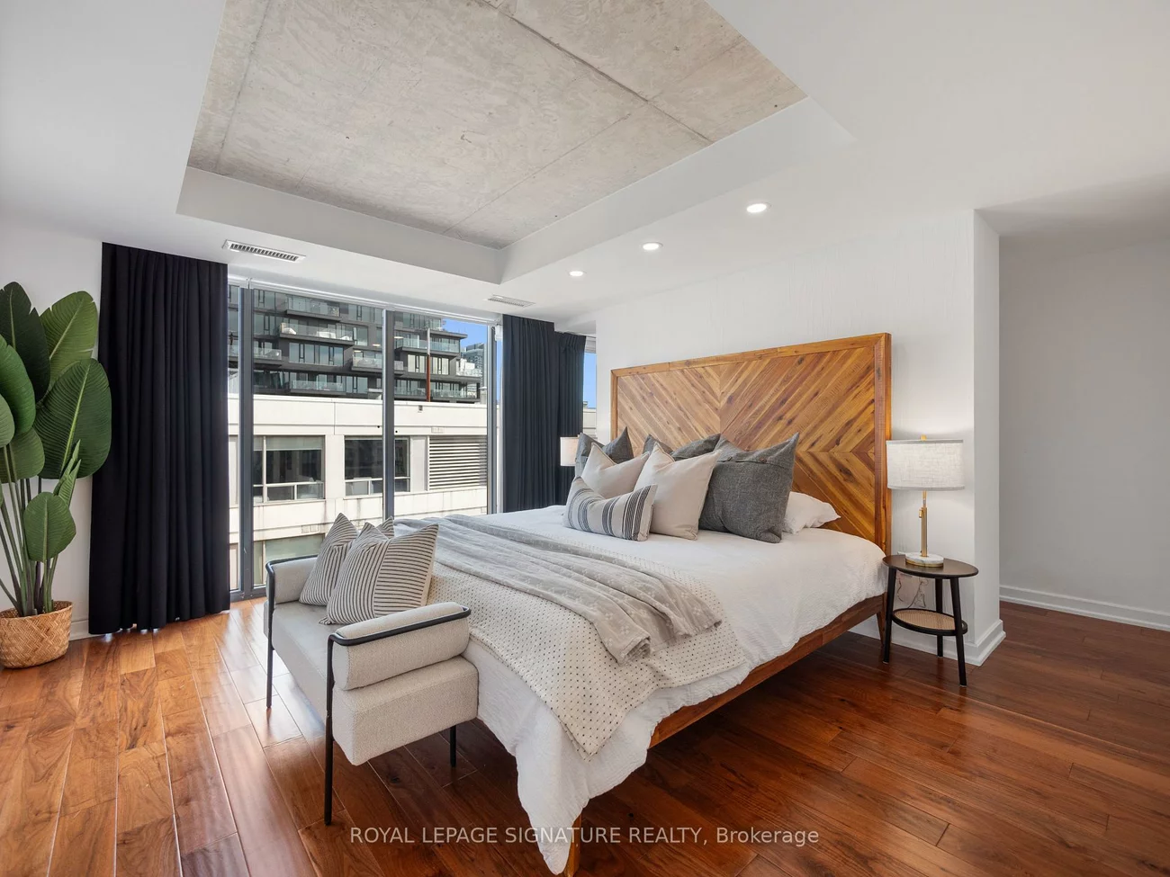 533, Richmond, Waterfront Communities C1, Toronto