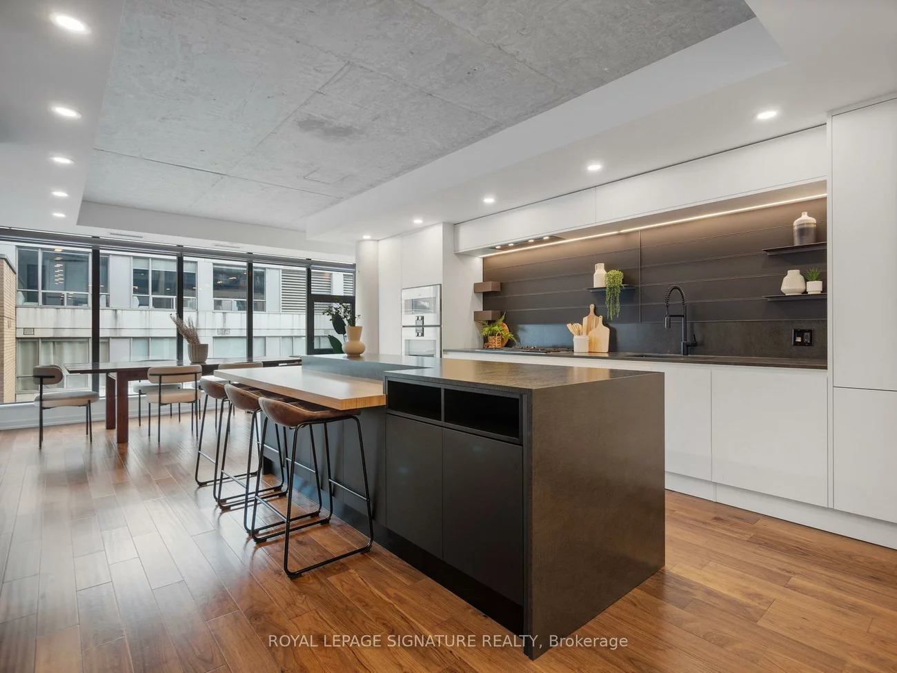 533, Richmond, Waterfront Communities C1, Toronto