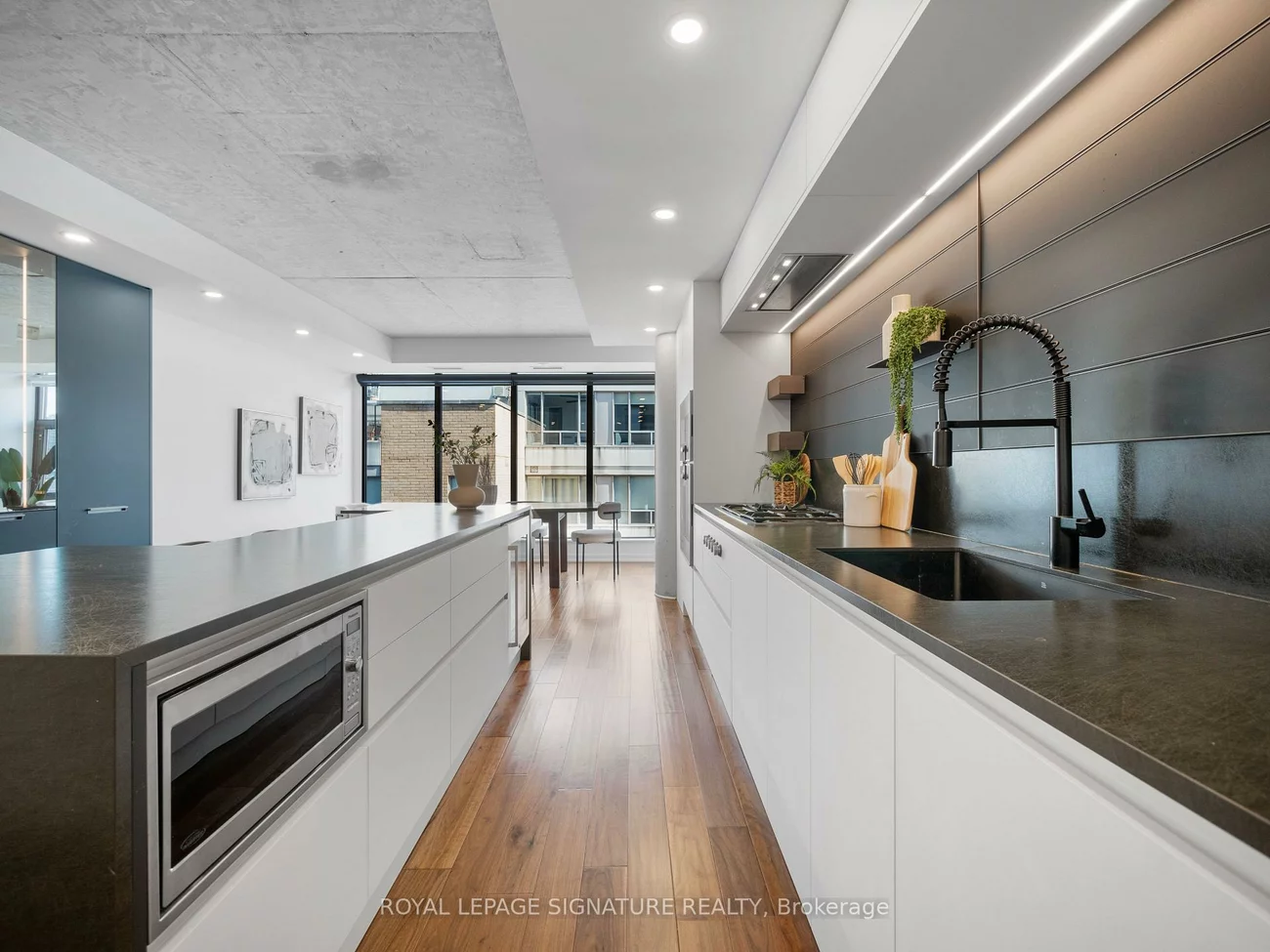 533, Richmond, Waterfront Communities C1, Toronto