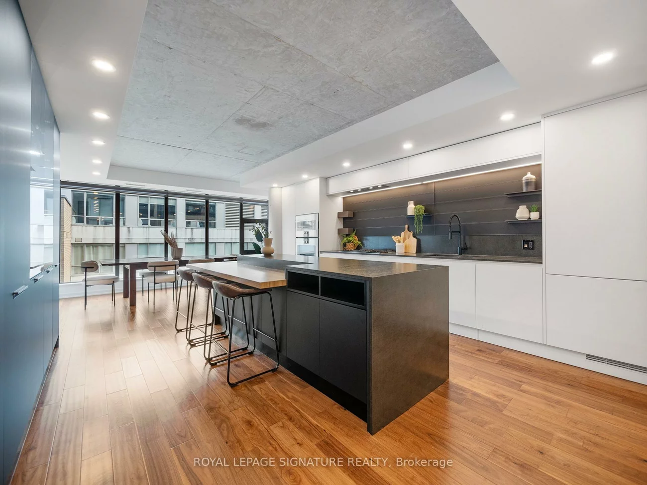 533, Richmond, Waterfront Communities C1, Toronto