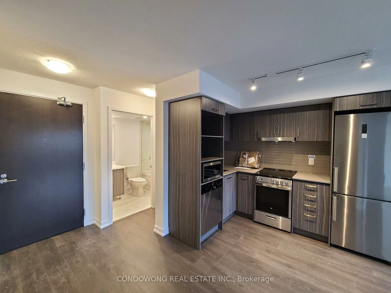 219, Dundas, Church-Yonge Corridor, Toronto