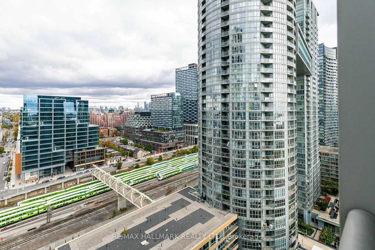 151, Dan Leckie, Waterfront Communities C1, Toronto