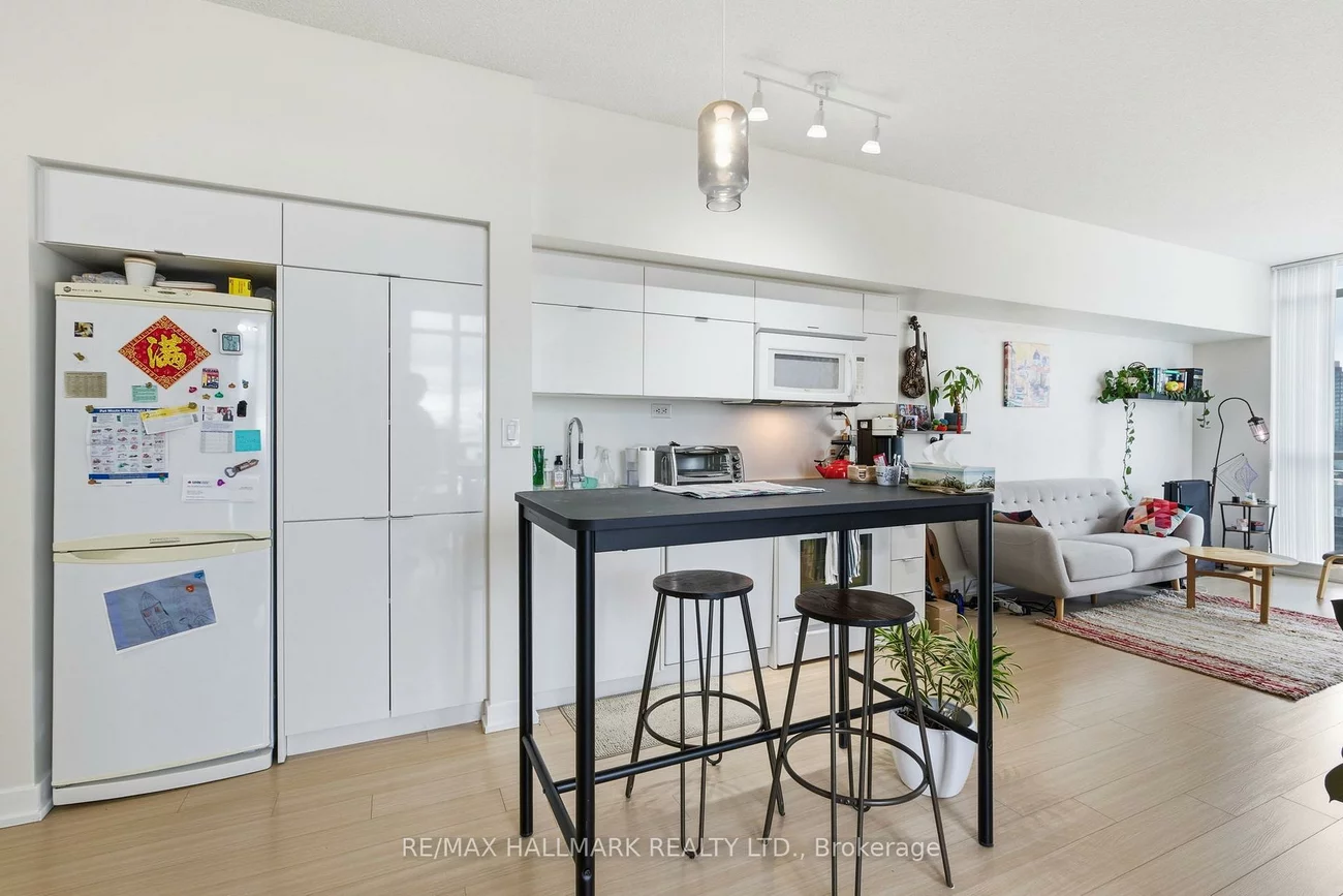 151, Dan Leckie, Waterfront Communities C1, Toronto