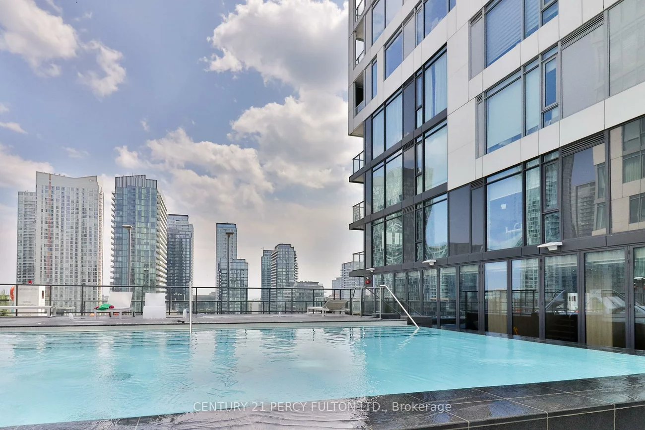 576, Front, Waterfront Communities C1, Toronto