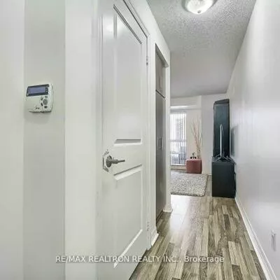 30, Herons Hill, Henry Farm, Toronto