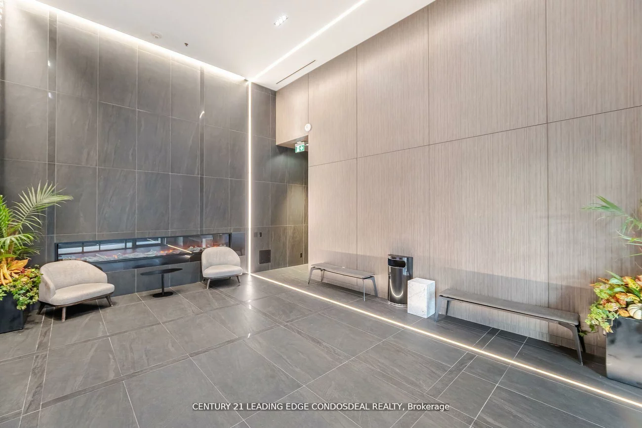 181, Dundas, Church-Yonge Corridor, Toronto