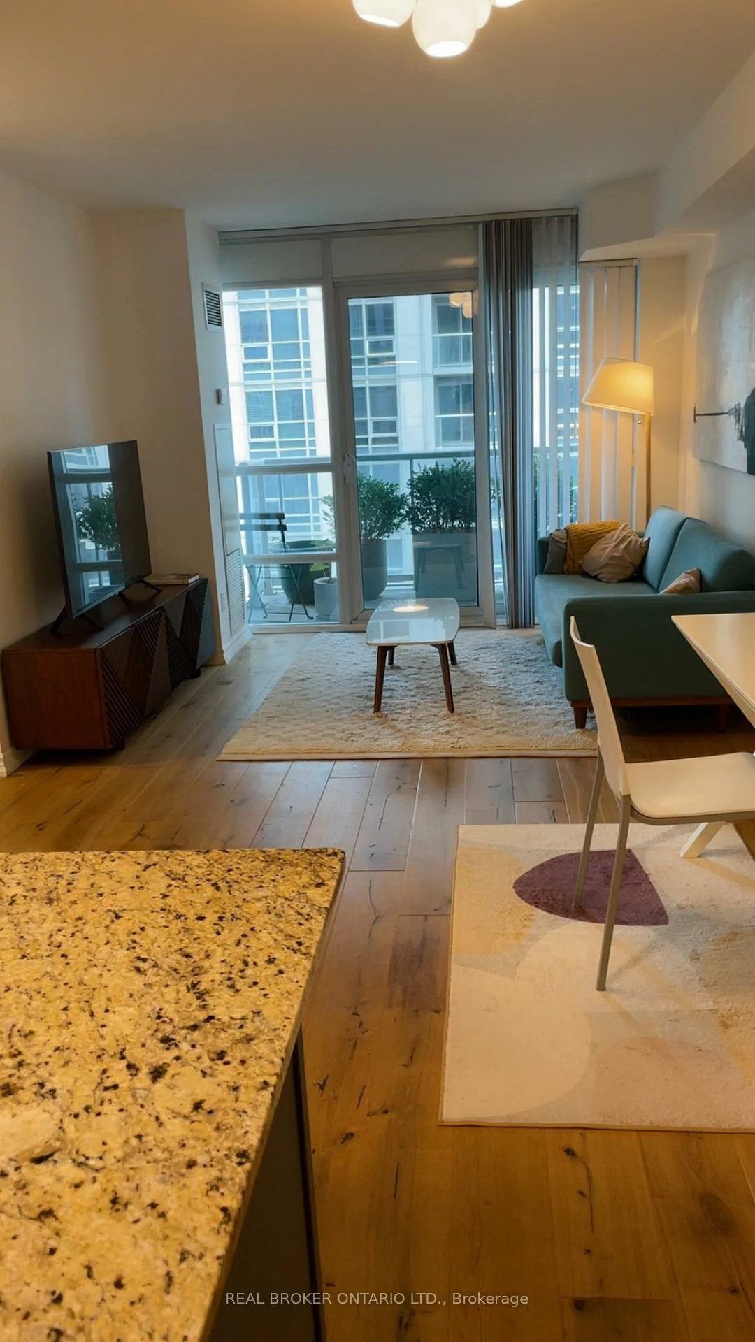 761, Bay, Bay Street Corridor, Toronto