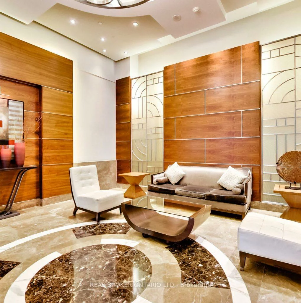 761, Bay, Bay Street Corridor, Toronto