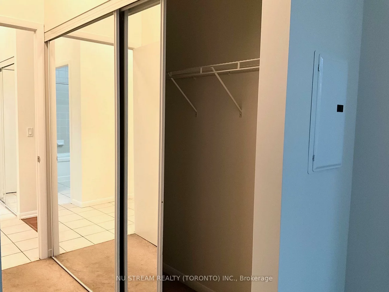 215, Fort York, Niagara, Toronto