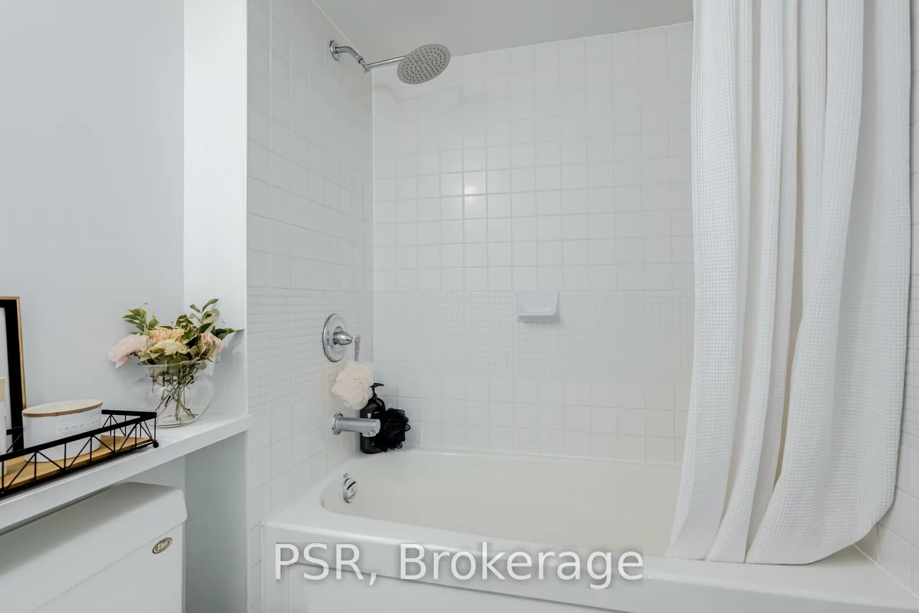 11, Brunel, Waterfront Communities C1, Toronto