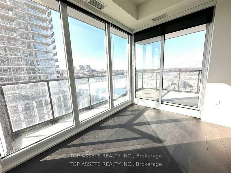 85, Mcmahon, Bayview Village, Toronto