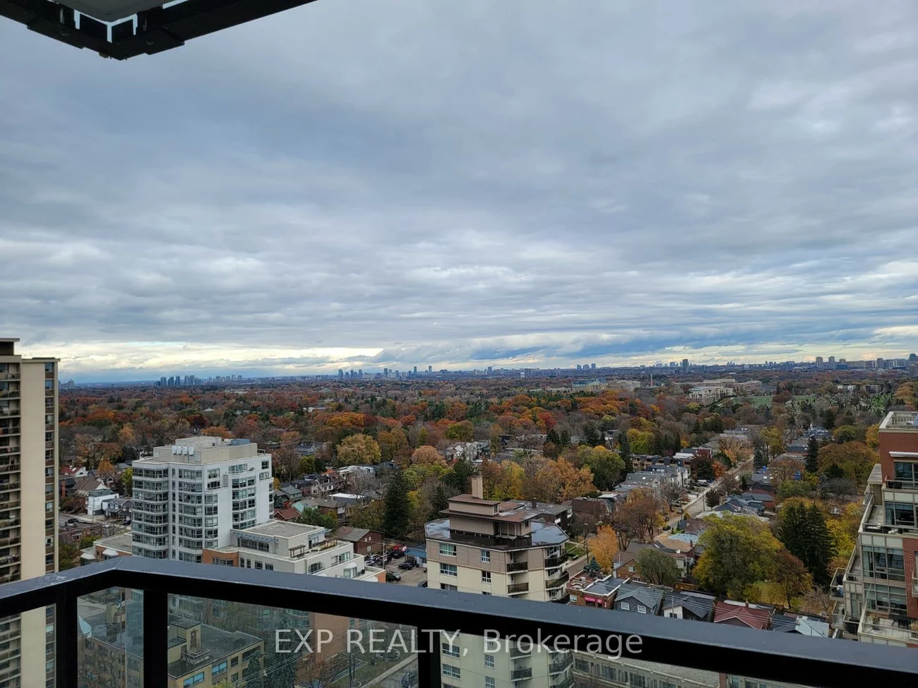 120, Broadway, Mount Pleasant West, Toronto