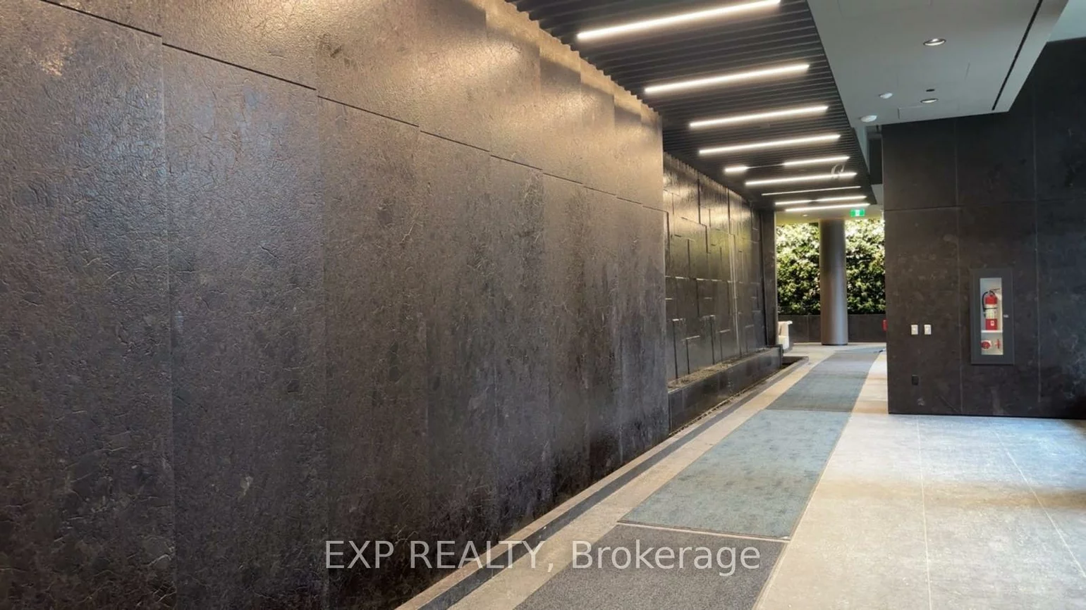 120, Broadway, Mount Pleasant West, Toronto