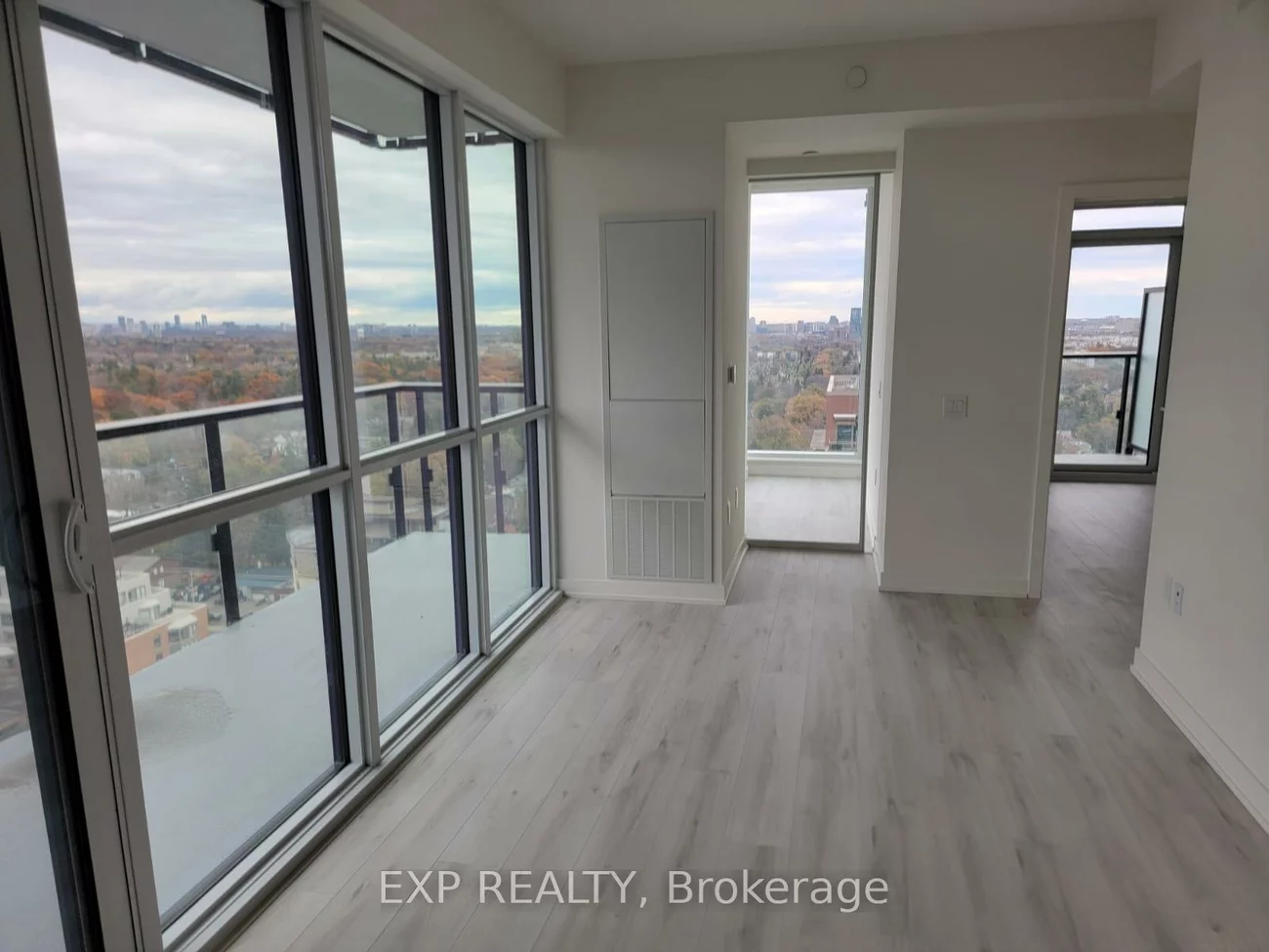 120, Broadway, Mount Pleasant West, Toronto