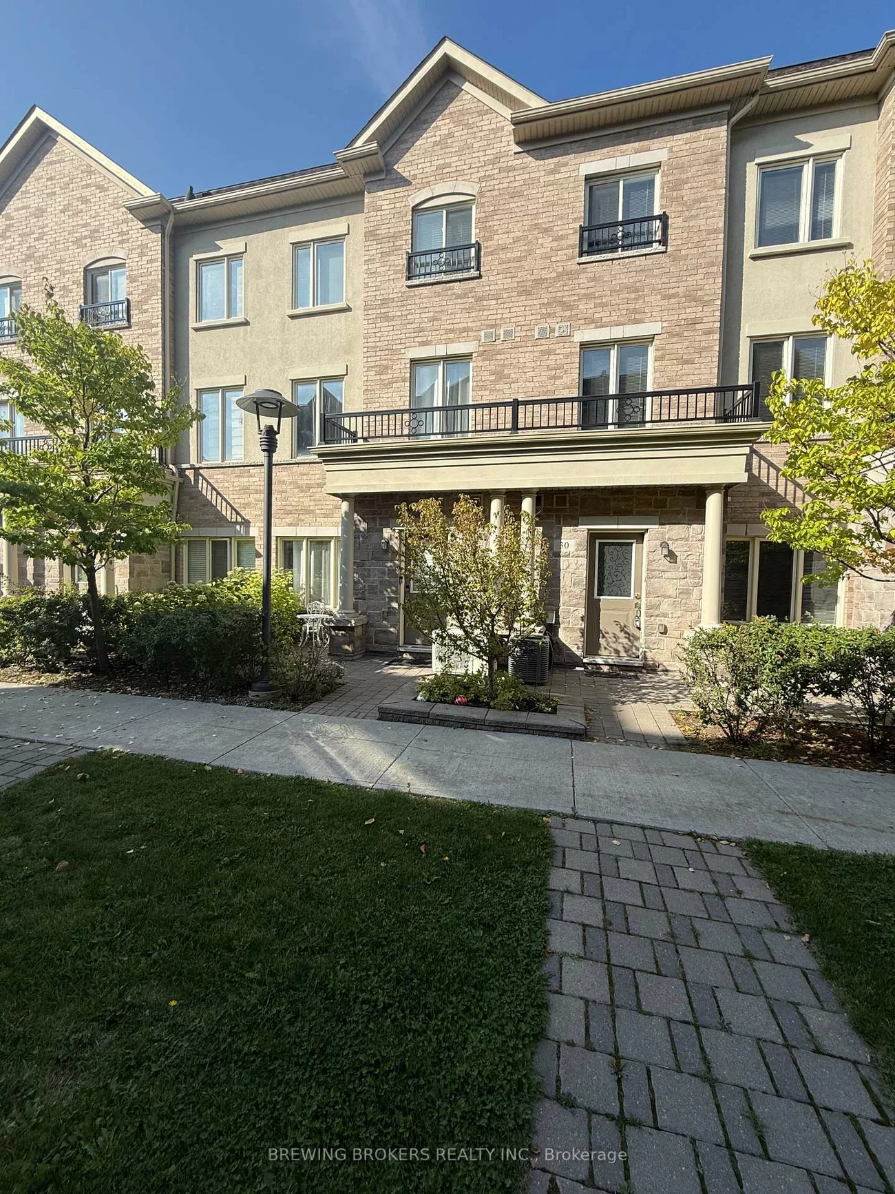 27, Coneflower, Westminster-Branson, Toronto