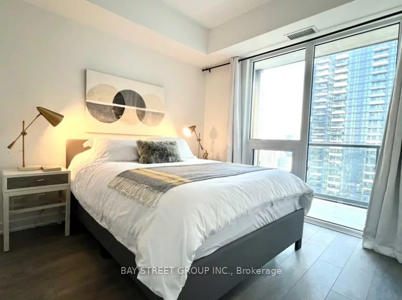 19, Western Battery, Niagara, Toronto