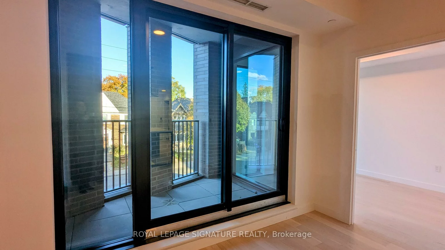 1720, Bayview, Mount Pleasant East, Toronto