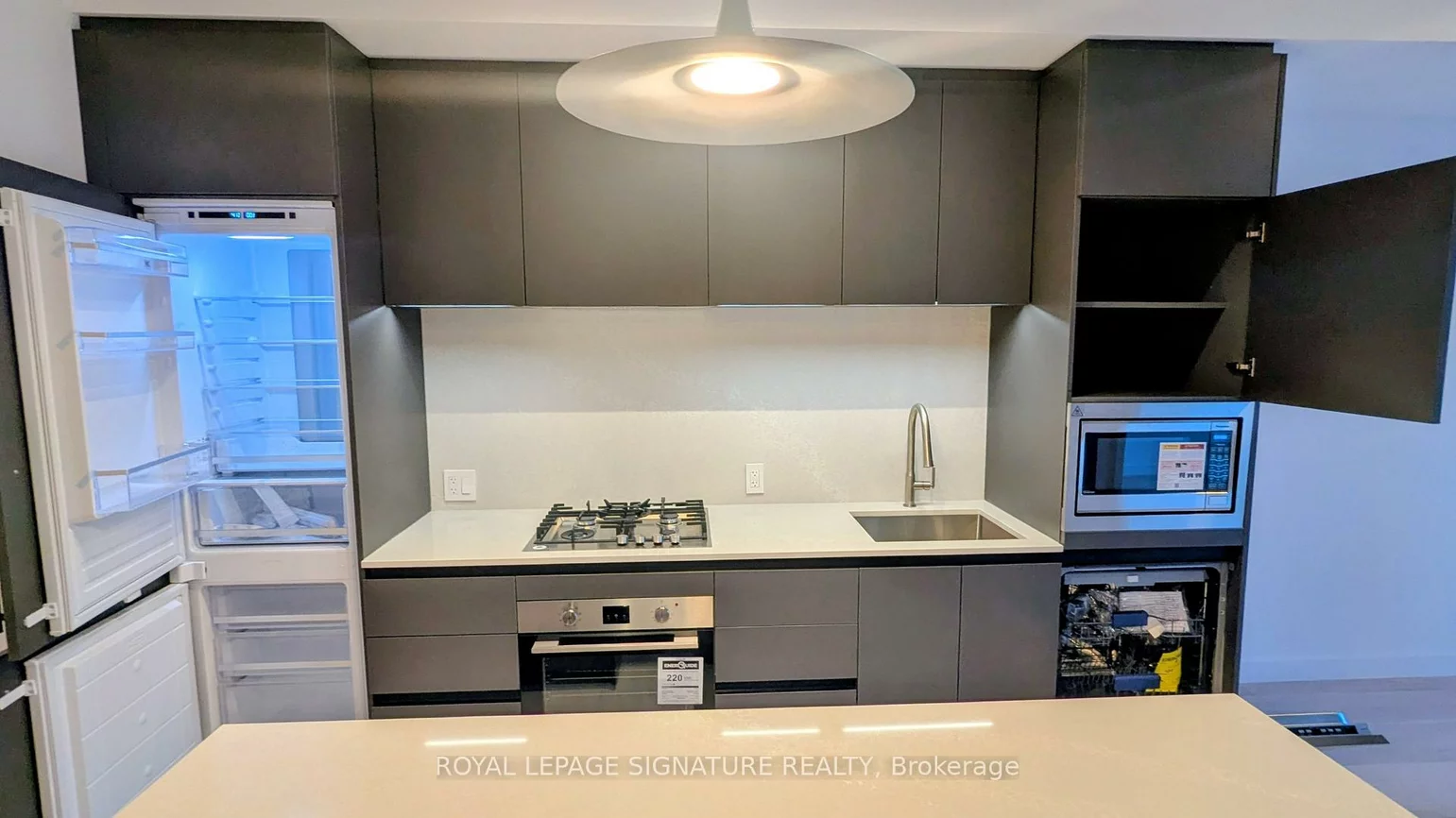 1720, Bayview, Mount Pleasant East, Toronto